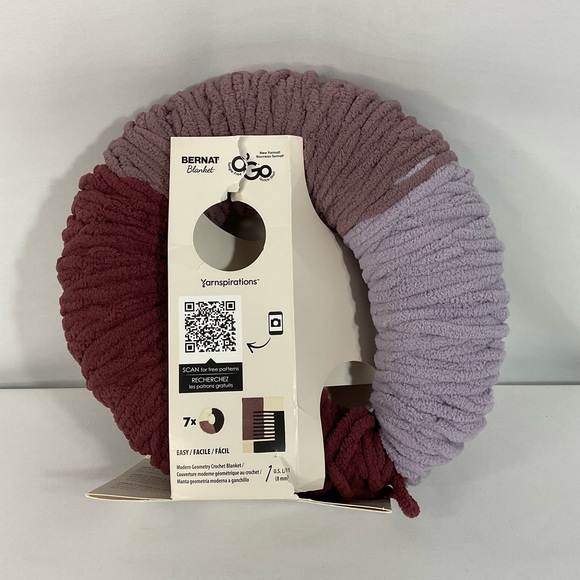 Bernat Blanket Yarn - Rich Purple Plum - Picture 2 of 3
